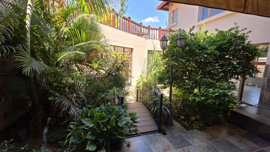 4 Bedroom Property for Sale in Ifafi North West